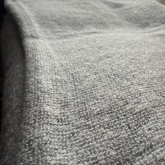 Steve Madden Scarf - Picture 7 of 9